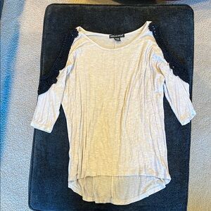 Forever 21 Cream and Black 3/4 Sleeve Blouse